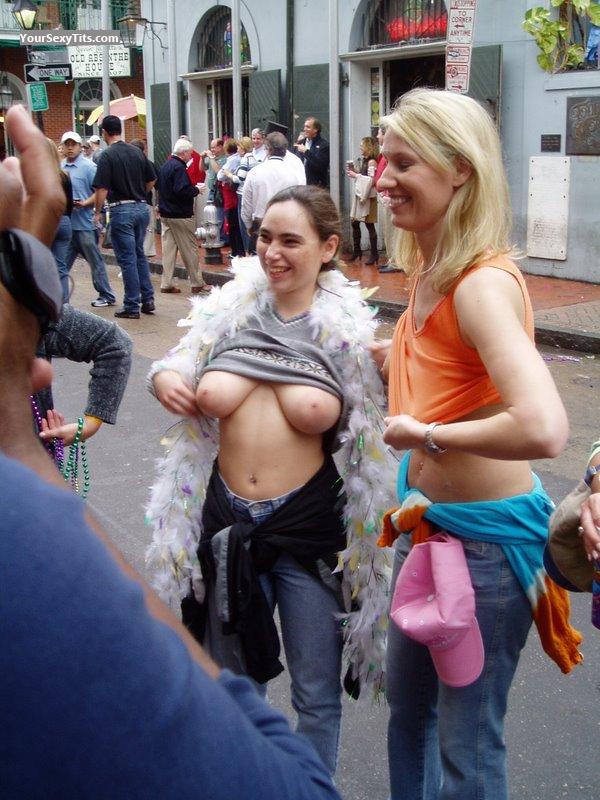 Party Girls Milf Flashing Boobs Tits Girls Flashing Tits Groups Sexy Erotic Girls